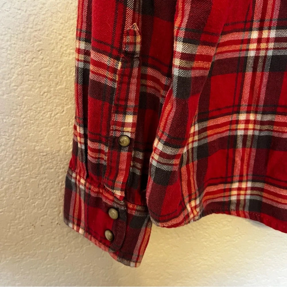 Jachs Girlfriend red plaid long sleeve snap button down shirt size medium - Picture 8 of 11